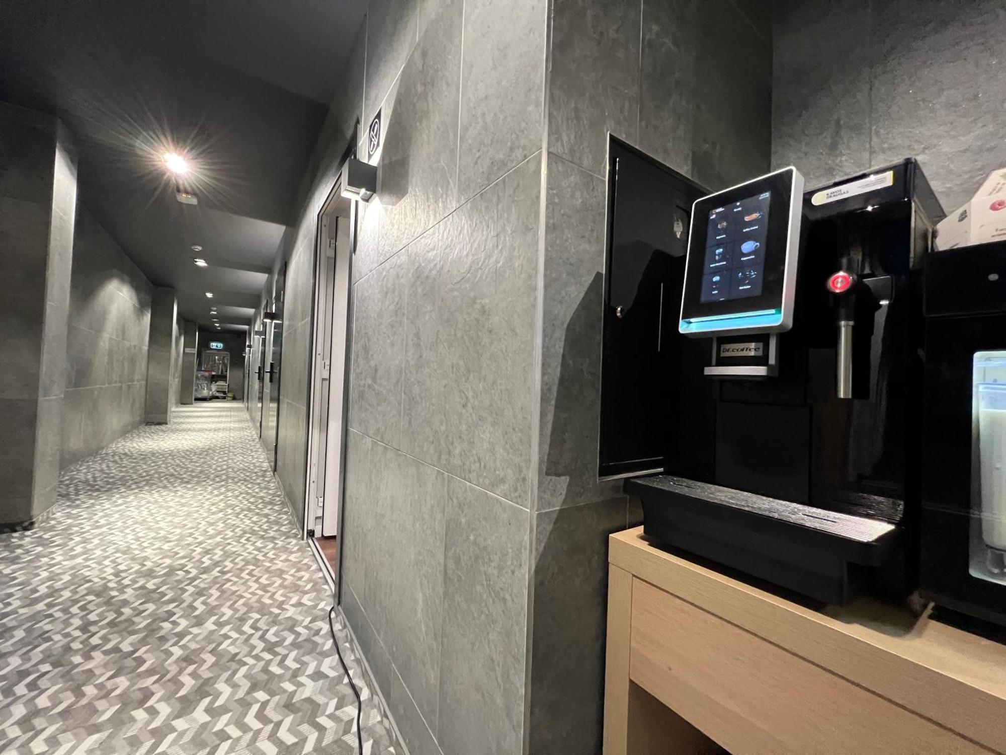 Luna Self Check-In Hotel Κλαϊπέντα Εξωτερικό φωτογραφία