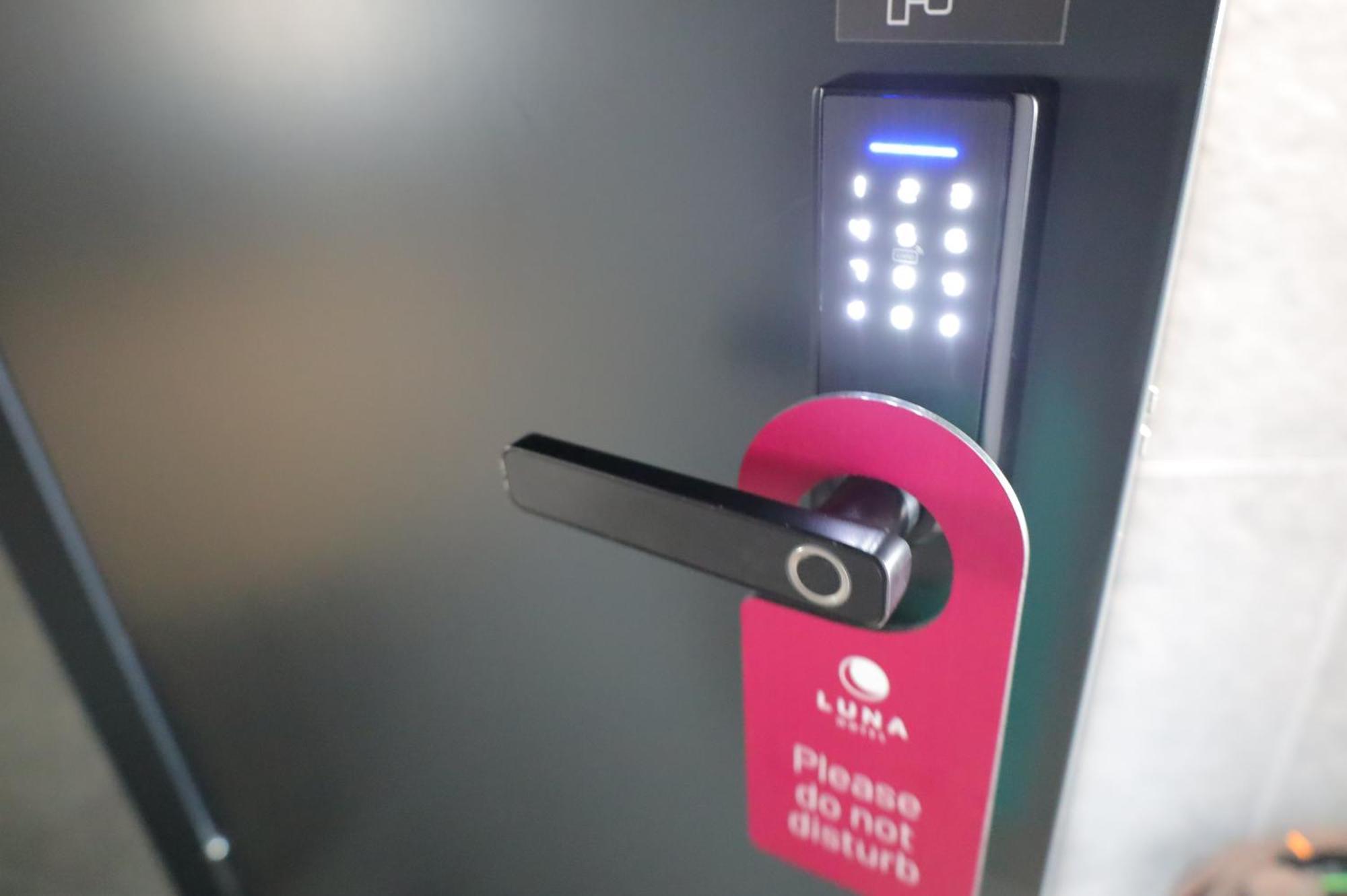 Luna Self Check-In Hotel Κλαϊπέντα Εξωτερικό φωτογραφία